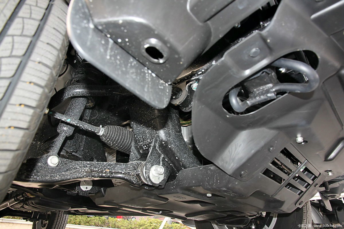 8l柴油 皮卡 底盘