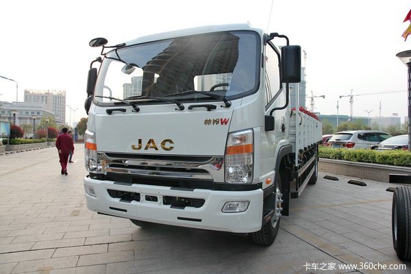 江淮帅铃 威司达W570中卡 165马力 4X2 6.75米栏板载货车(HFC1162P70K1E1)