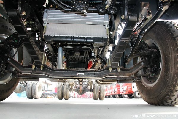 福田 奥铃ctx中卡 170马力 4x2排半载货车底盘(bj5169xxy-aa)底盘图片