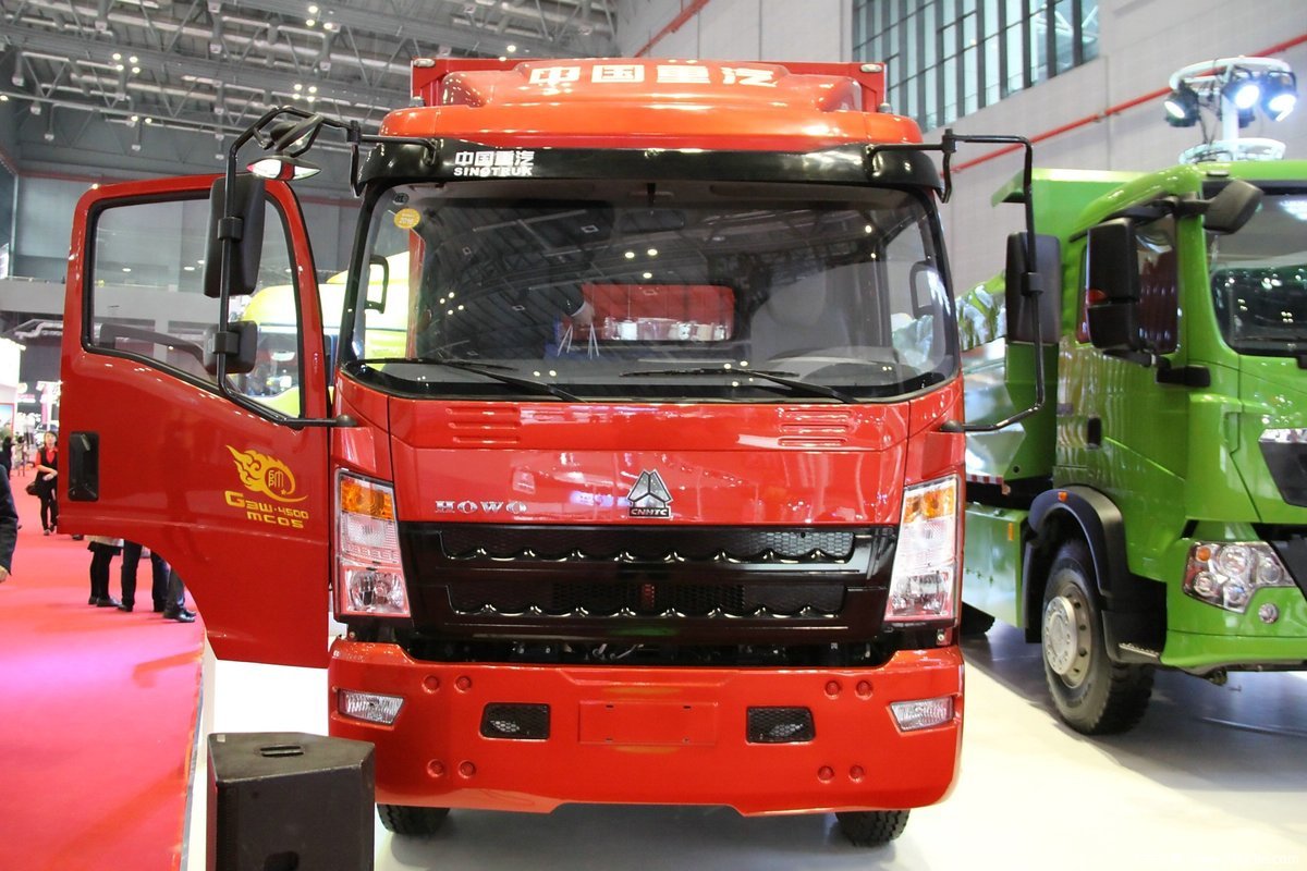 中国重汽HOWO 统帅 重载版 160马力 6.2米单排厢式载货车