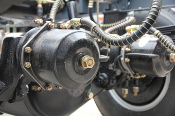 江淮帅铃h330120马力3308轴距单排轻卡底盘气刹hfc1048p71k1c2