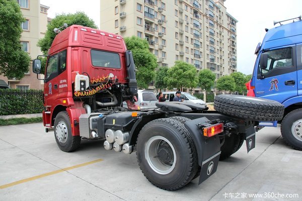 欧曼etx牵引车限时促销中优惠1万