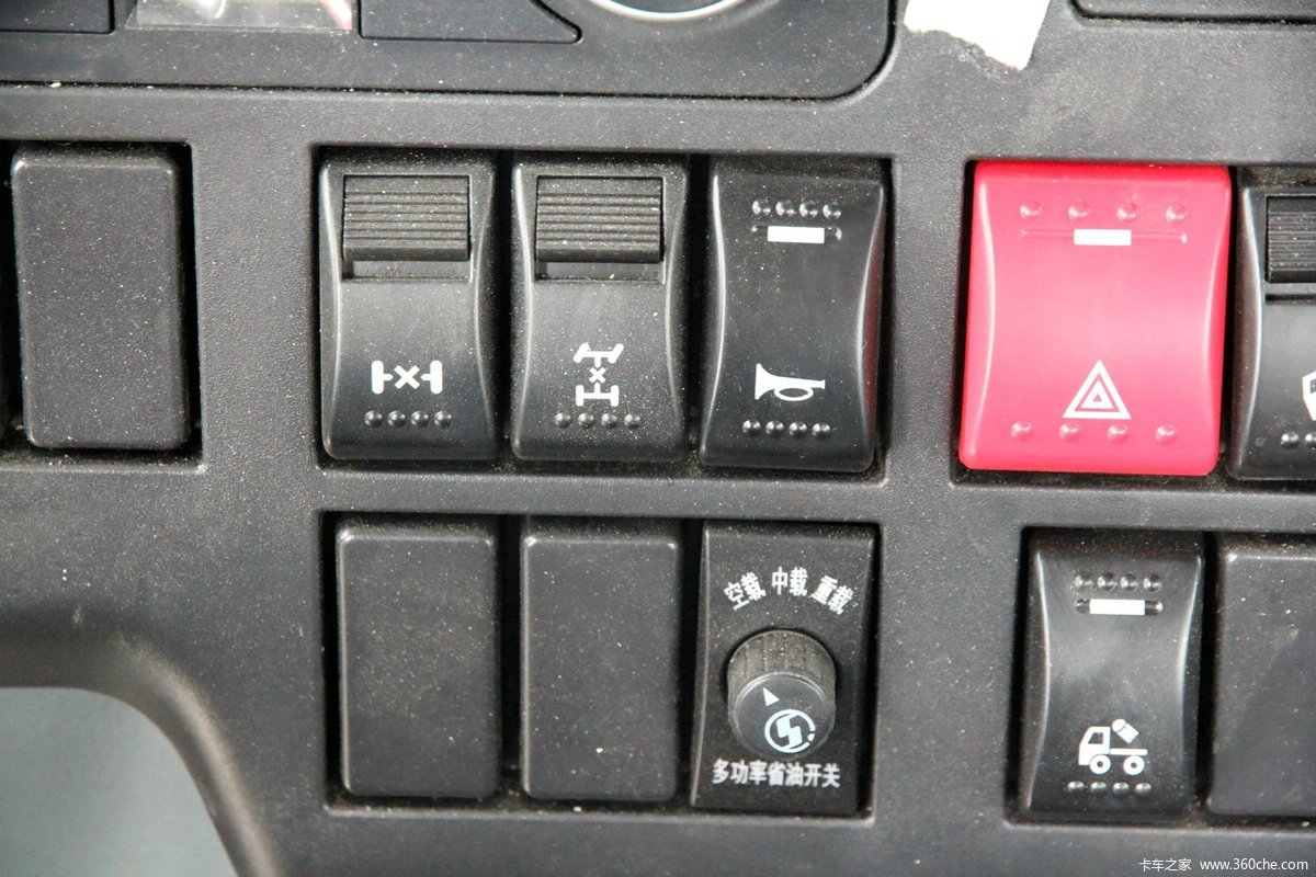 【图】陕汽重卡 德龙x3000 重载版 375马力 6x4牵引车(sx42564t324)