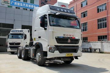 中国重汽 HOWO T7H重卡 400马力 6X4牵引车（ZZ4257V324HD1B）