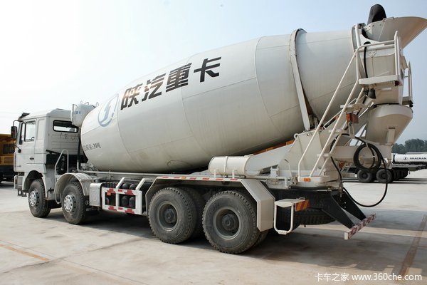 新车到店德龙f3000混凝土搅拌车仅需455万元