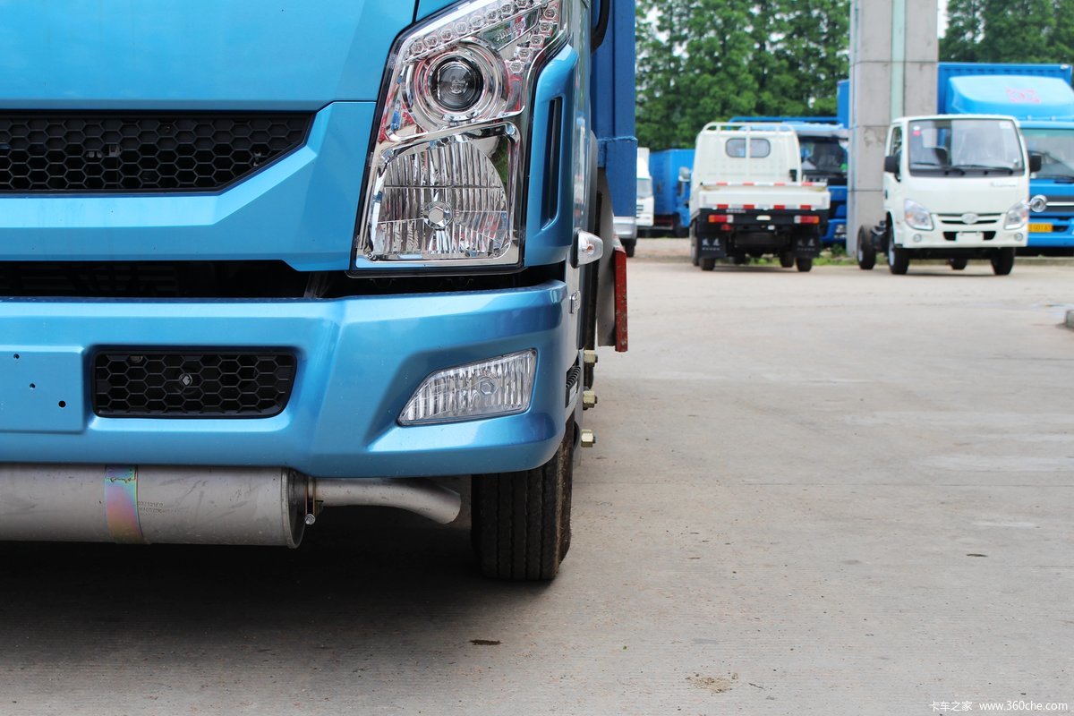 【图】跃进 超越c300-33 125马力 4.