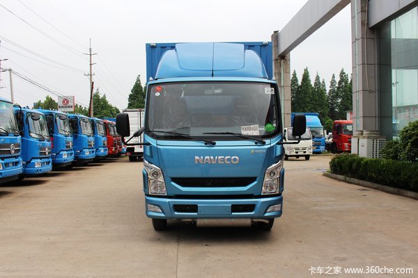 跃进 超越c300-33 125马力 4.1米单排厢式轻卡外观图_手机卡车之家