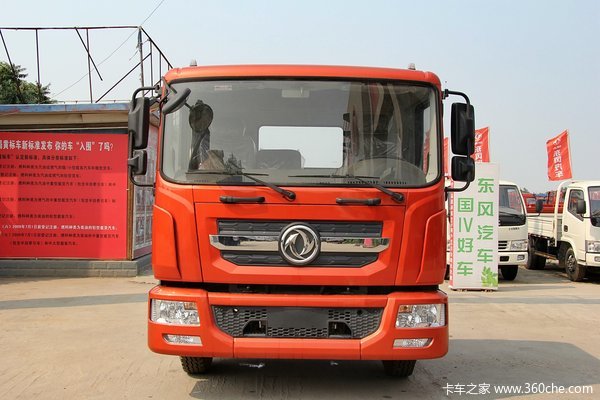 东风 多利卡D9中卡 185马力 4X2 6.8米厢式载货车(EQ5142XXYL9BDGAC)