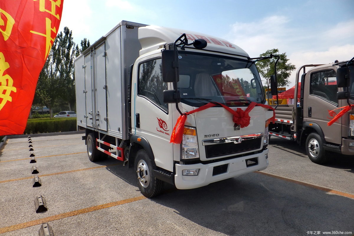 中国重汽HOWO 悍将 102马力 4.2米单排厢式轻卡