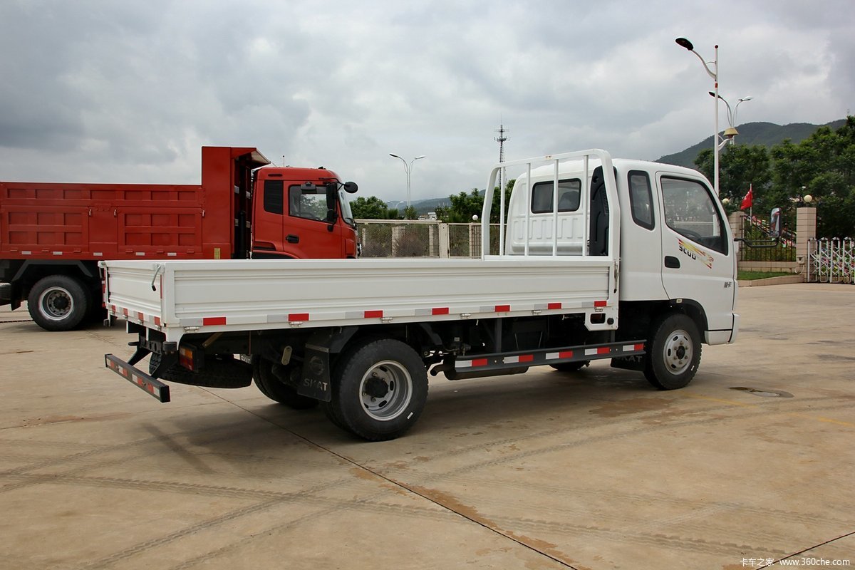 8米排半栏板轻卡_实拍图片_301329_卡车之家