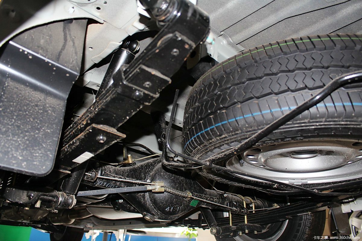 福田商务车 风景g7 福田商务车 风景g7 95马力 高顶封闭厢式货车 底盘