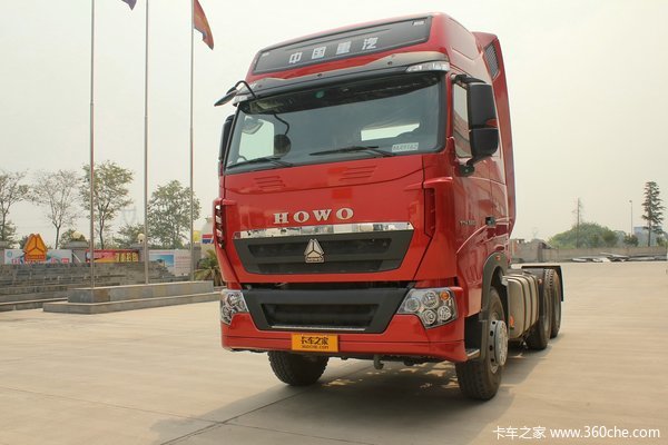 中国重汽 HOWO T7H重卡 400马力 6X4危险品牵引车(ZZ4257V324HD1W)