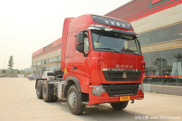 中国重汽 HOWO T7H重卡 540马力 6X2牵引车(后随动)(ZZ4257V323HD1K)