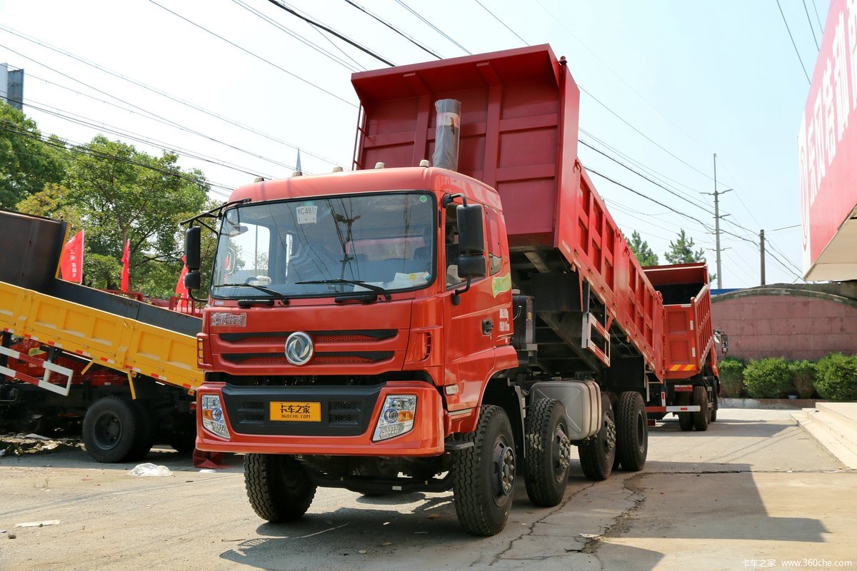 东风特商 270马力 8X4 6.2米自卸车