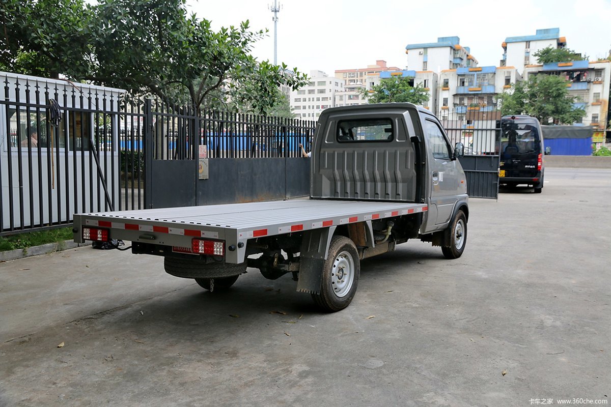 南骏汽车 瑞宝 南骏汽车 瑞宝 1.1l 61马力 汽油 2.9米单排微卡 外观