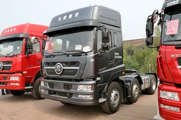 中国重汽 斯太尔D7B重卡 380马力 6X4牵引车(ZZ4253N3241D1BN)