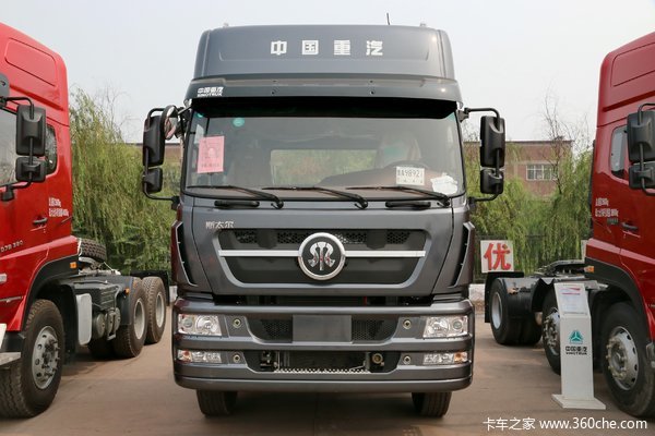 中国重汽 斯太尔D7B重卡 380马力 6X4牵引车(ZZ4253N3241E1HN)