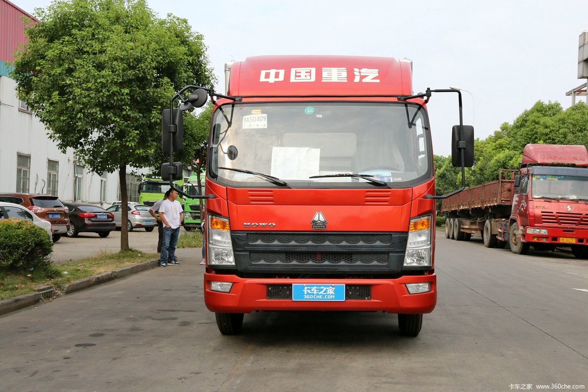 中国重汽HOWO 统帅 141马力 4.15米单排厢式轻卡