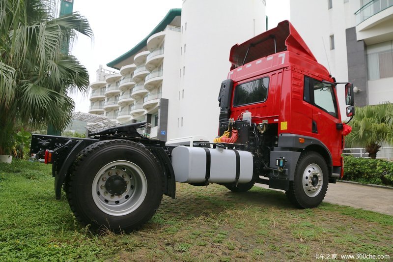 【图】青岛解放 龙v中卡 220马力 4x2牵引车(ca4183pk2e4a80)_实拍