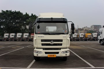 东风柳汽 乘龙M3中卡 160马力 4X2 6.75米排半载货车(LZ1120RAPA)