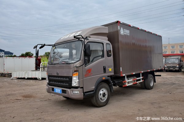 中国重汽HOWO 统帅 物流版 154马力 4.85米排半厢式载货车(ZZ5067XXYG451CE156)