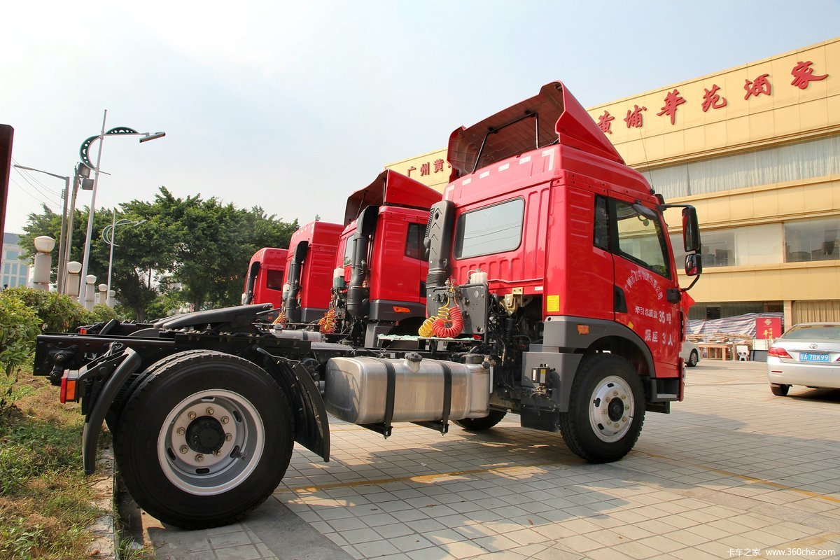 【图】青岛解放 龙v中卡 160马力 4x2牵引车(ca4085pk2e4a80)_实拍