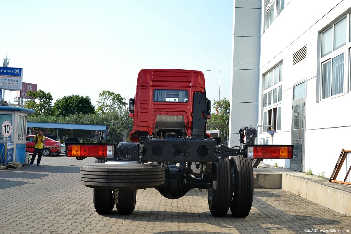 8米厢式载货车底盘(sx5256xxygk549)_实拍图片_329471_卡车之家