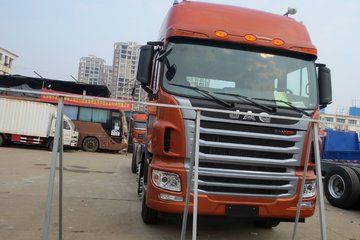 江淮 格尔发A5W重卡 300马力 8X4 9.5米排半仓栅式载货车(一汽10挡)(HFC5311CCYP2K4H45F)