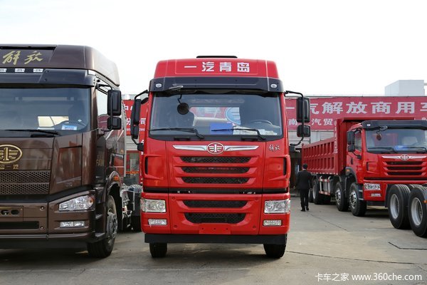 青岛解放 悍V重卡 260马力 6X2 7.7米厢式载货车(CA5250XXYP1K2L5T3E5A80-3)