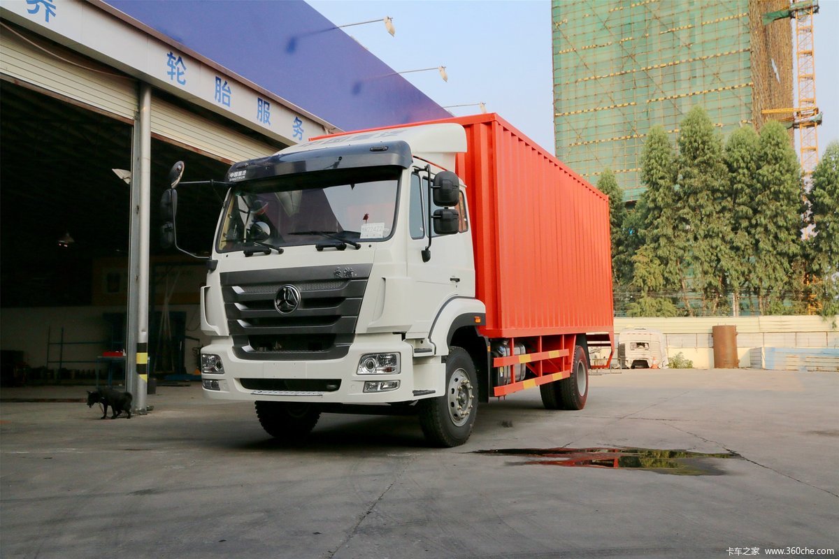 中国重汽 豪瀚J5G中卡 标载版 210马力 4X2 8米厢式载货车