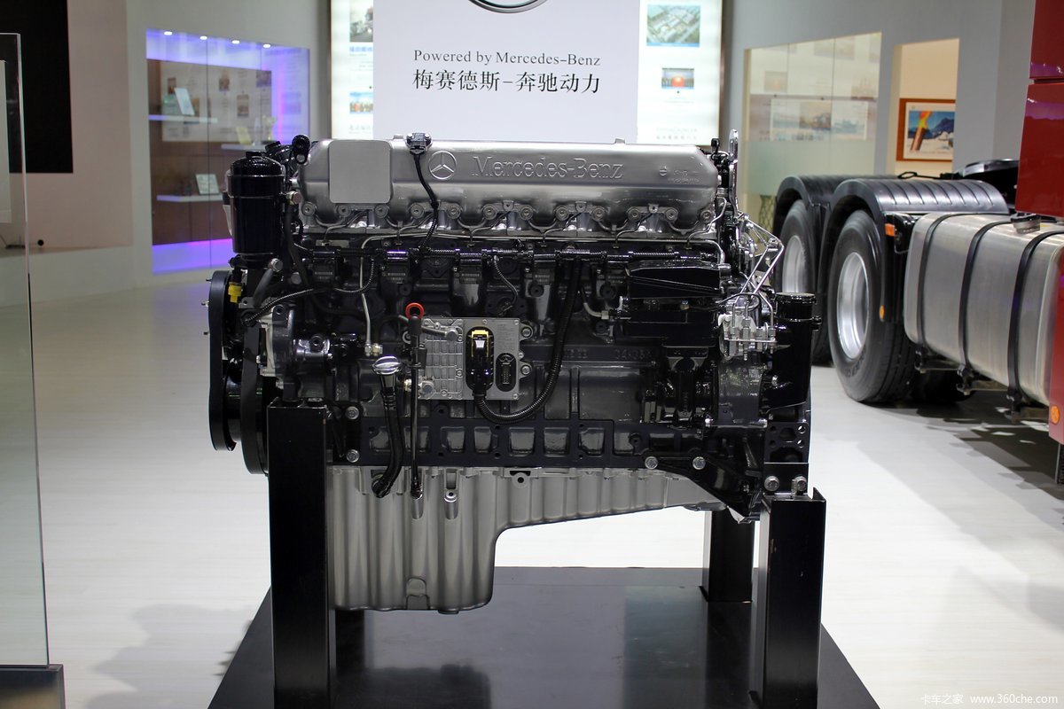 奔驰OM906LA 250 250马力 6.4L 国三 柴油发动机