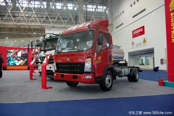 中国重汽HOWO 统帅 141马力 3360轴距单排轻卡底盘(ZZ1067F341CD165)