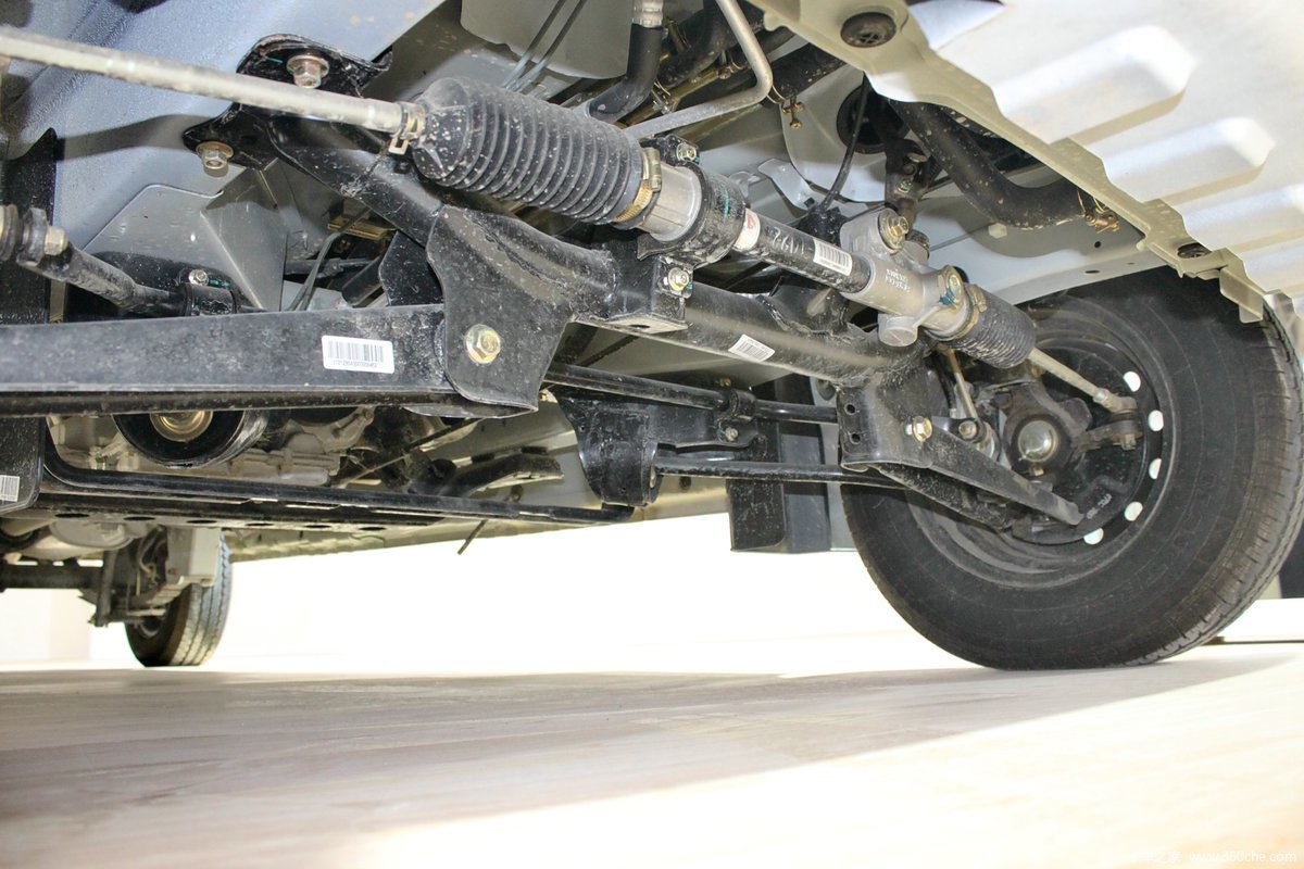 东风小康 c系列 东风小康 c37 101马力 1.4l微面 底盘