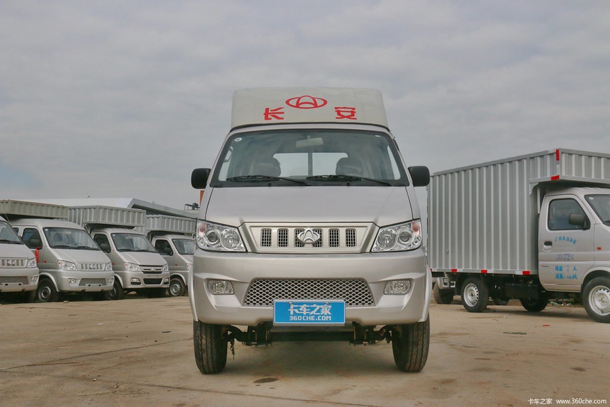 长安跨越 新豹二代 1.2L 88马力 汽油/CNG 3.185米单排厢式微卡