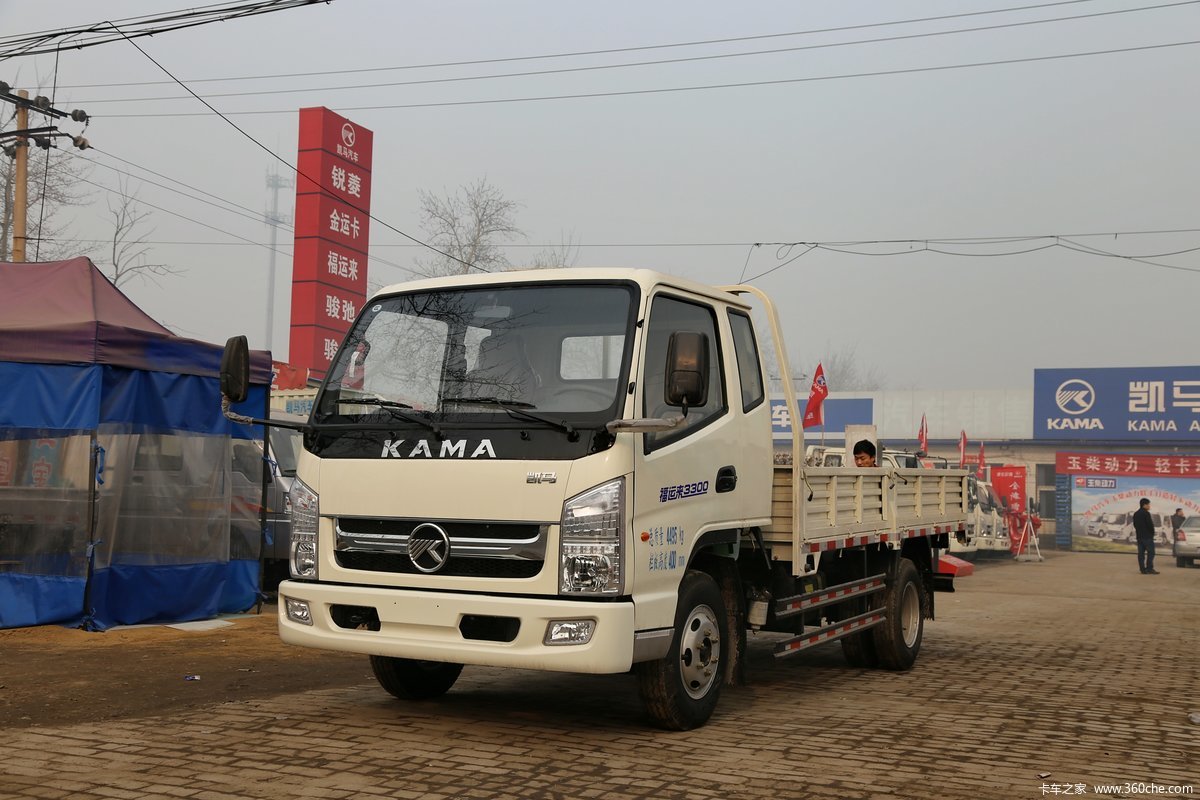 8米排半栏板轻卡(kmc1042llb33p4)_实拍图片_352130_卡车之家