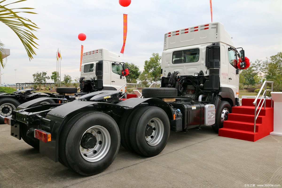 【图】广汽日野 700系列重卡 450马力 6x4牵引车(yc4251ss1ek4)_实拍