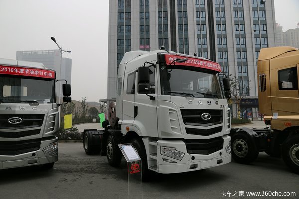 华菱 汉马H6重卡 350马力 6X2 LNG牵引车(HN4250NGX35C2M5)
