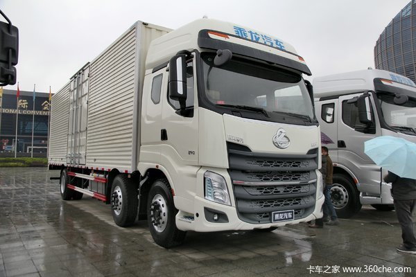 东风柳汽 乘龙H7重卡 240马力 6X2 9.6米厢式载货车(LZ5250XXYKM5CA)