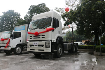 庆铃 VC46重卡 350马力 6X4牵引车(QL4252UKCZ)