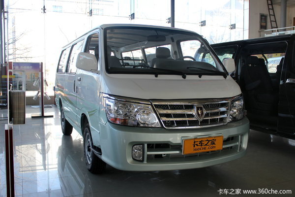 金杯 海狮快运王 豪华型 2.0l 103马力 封闭厢式货车外观图片