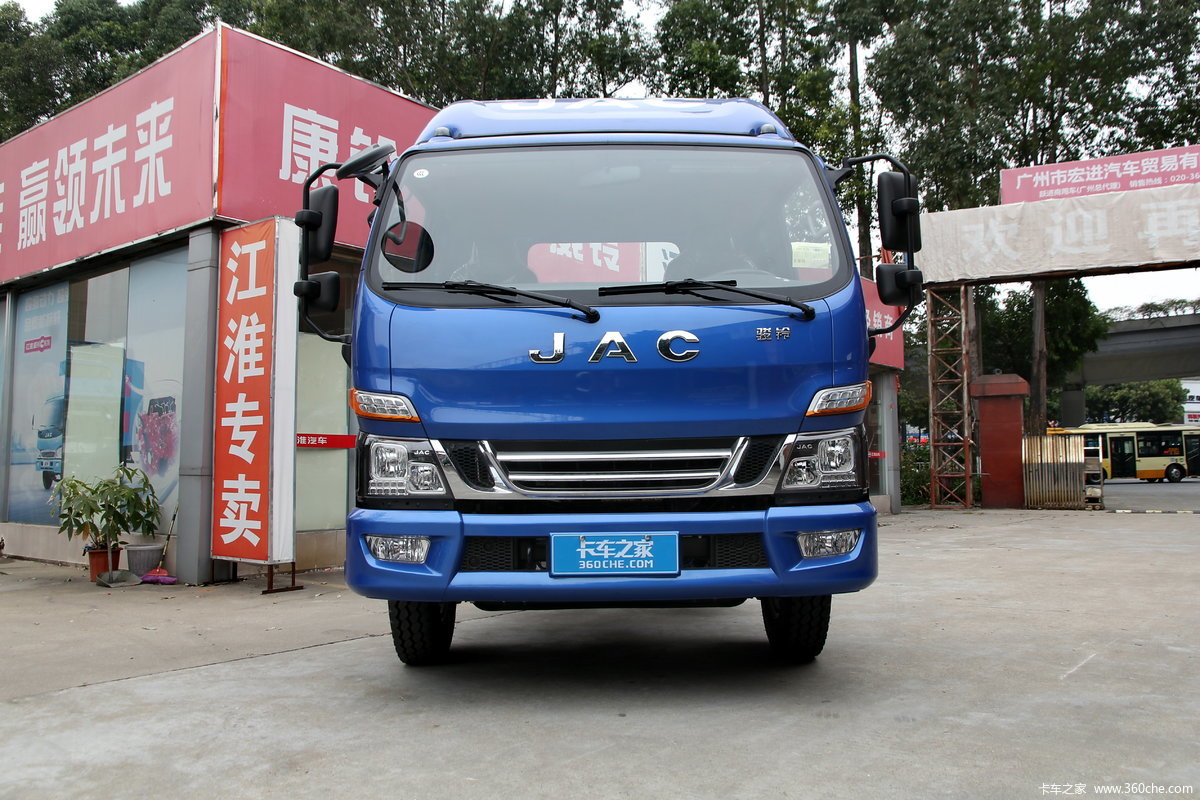江淮 骏铃V6 130马力 3.8米排半栏板轻卡