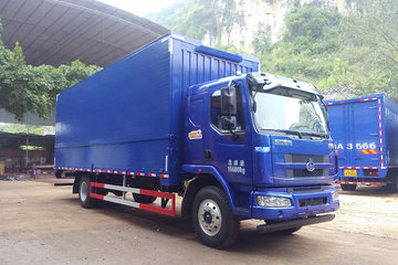 东风柳汽 乘龙M3中卡 160马力 4X2 6.75米翼式载货车(LZ5161XYKM3AA) 卡车图片