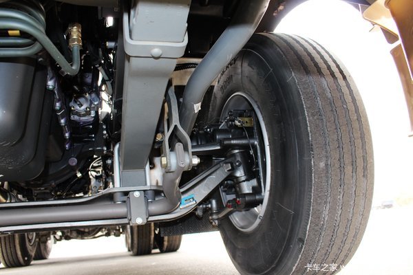 中国重汽 汕德卡sitrak c7h重卡 540马力 6x4牵引车底盘图_手机卡车之