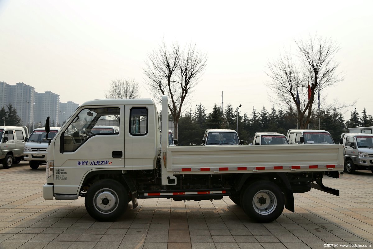 7米排半栏板式轻卡(bj1042v9pb4-x1)_实拍图片_375938_卡车之家