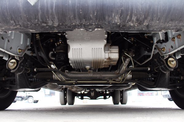 江淮 星锐6系 120马力 封闭厢式货车(7座)底盘图片