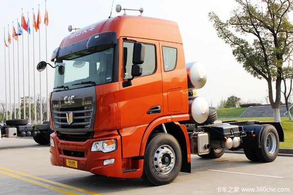 联合卡车 U260重卡 260马力 4X2 LNG牵引车(蓬翔单级减速桥)(SQR4182N6Z)