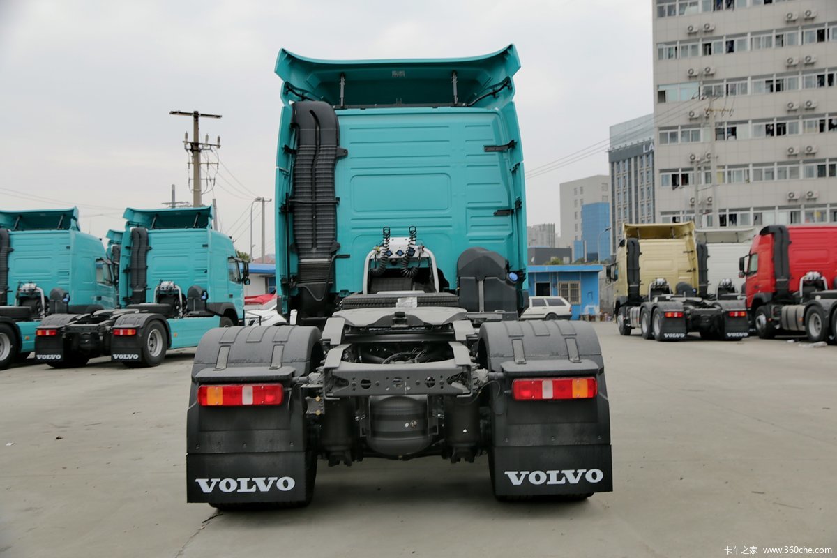 【图】沃尔沃 新fm重卡 420马力 4x2牵引车(欧五)_实拍图片_385042