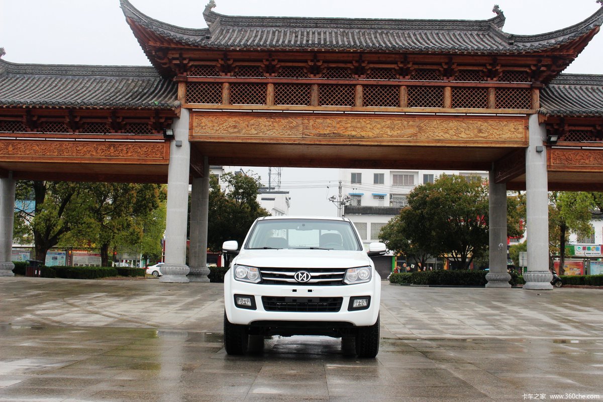 骐铃汽车 T7 2016款 尊贵版 2.2L汽油 四驱 长厢双排皮卡(国五)