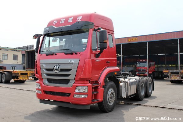 中国重汽 豪瀚J7B重卡 340马力 6X4 LNG牵引车(ZZ4255N3846E1LB)