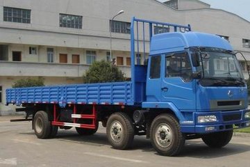 东风柳汽 乘龙中卡 180马力 6X2 8.6米栏板载货车(LZ1160LCM) 卡车图片